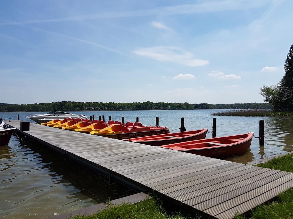 Blaues Haus am See Wendisch Rietz Exterior foto